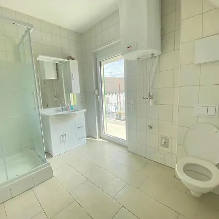 Graz Ferienwohnung * グラーツ