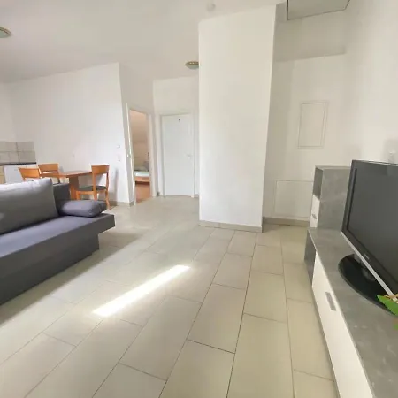 Graz Ferienwohnung グラーツ