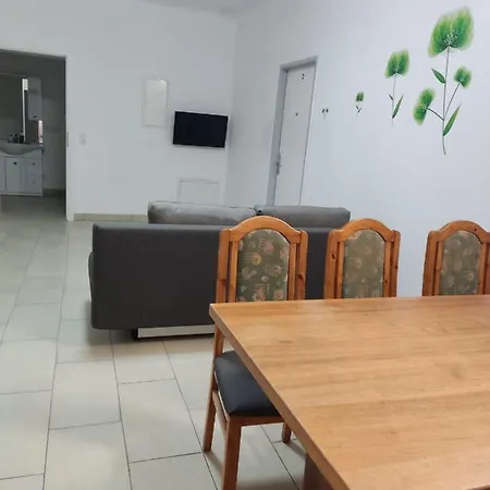 Graz Ferienwohnung * グラーツ