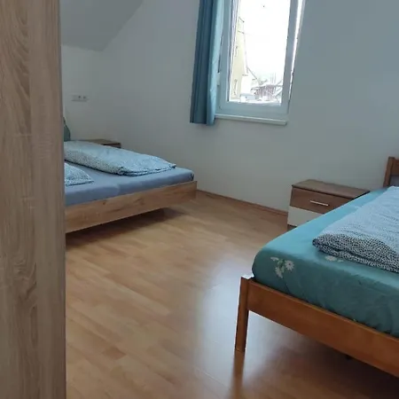 アパート Graz Ferienwohnung *